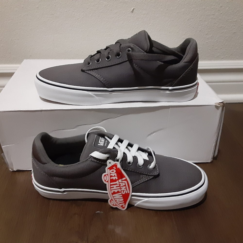 Vans - Picture 1 of 4